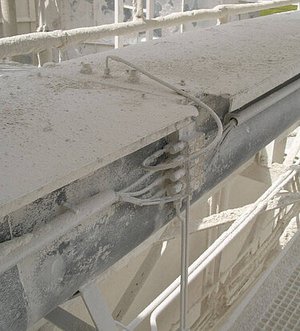Zweileitungsverteiler einer Zentralschmierung als Zweileitungssystem Zweileitungsverteiler einer Zentralschmierung als Zweileitungssystem